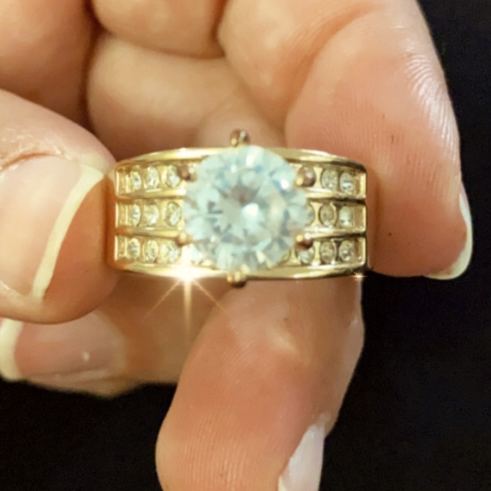 Sparkle Ring Size 9